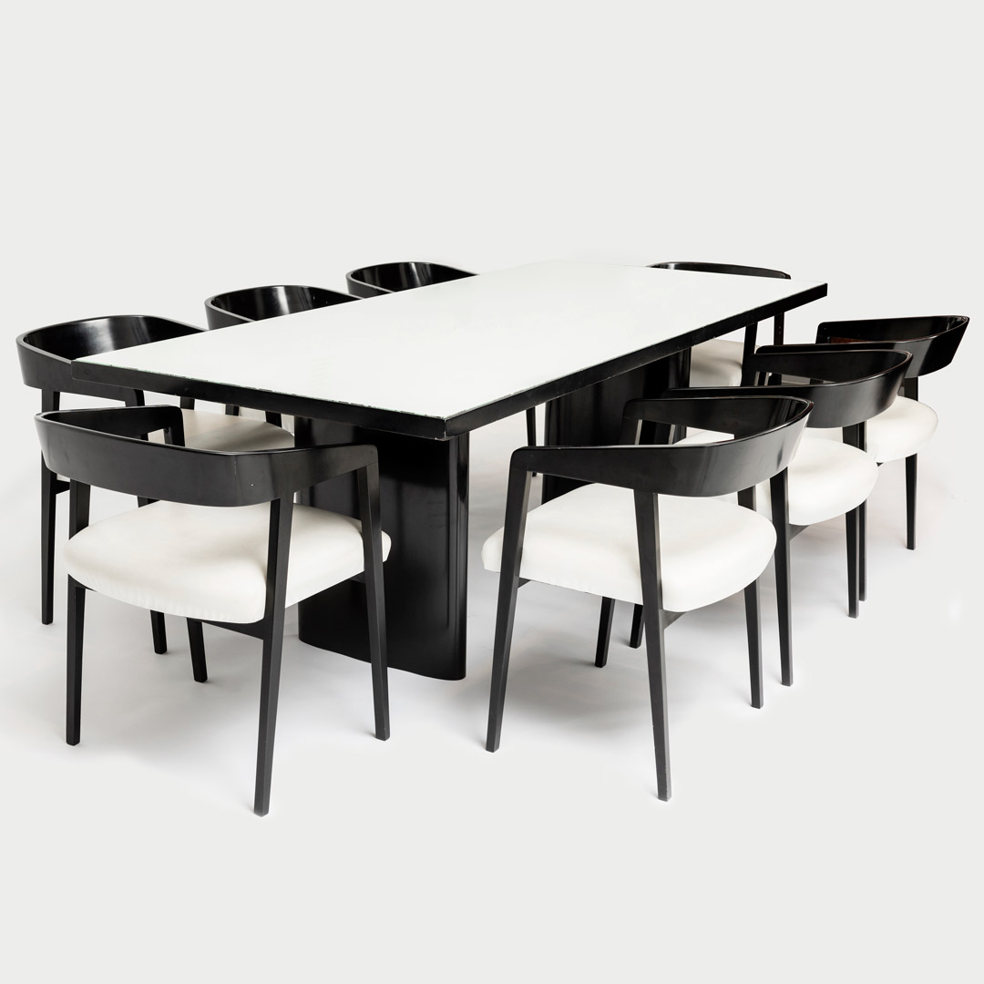 Conjunto mesa de jantar e cadeiras