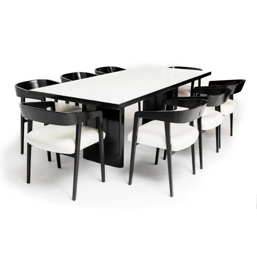 Conjunto mesa de jantar e cadeiras